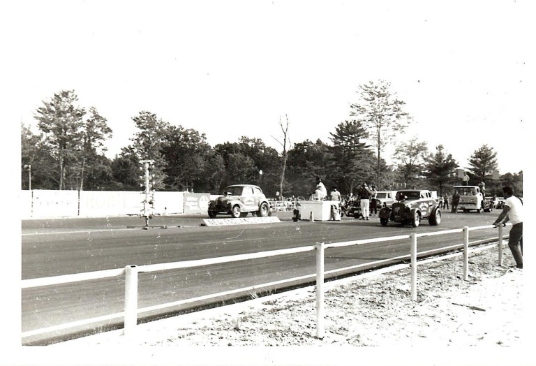 At the line, Hill Bros. and Jr Thompson